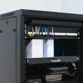 QOLTEC Patch panel do szaf RACK 19" | 24 porty | 1U | UTP | Czarny  - 54516 - Zdjęcie 3