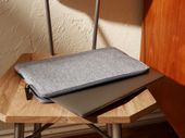 TARGUS CityLite Pro 15'' Laptop Sleeve - Szary - TSS977GL - Zdjęcie 7